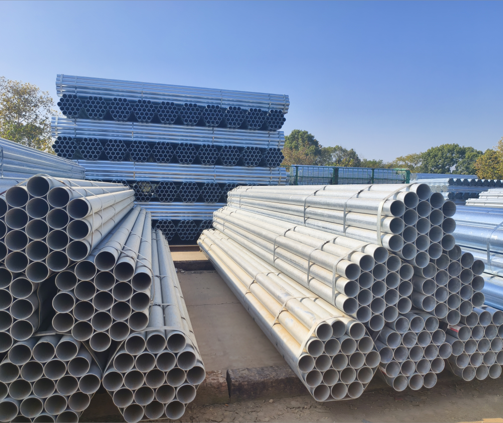 友發(fā)鍍鋅鋼管現(xiàn)貨庫(kù)存湖南整車(chē)可鋼廠直發(fā)，國(guó)標(biāo)產(chǎn)品售后無(wú)憂(yōu)，友發(fā)鍍鋅管，友發(fā)鍍鋅無(wú)縫鋼管